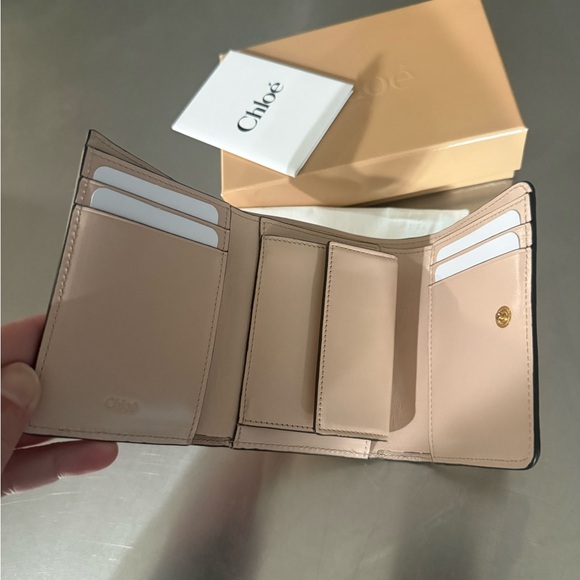 Pink Leather Wallet - Picture 5 of 9